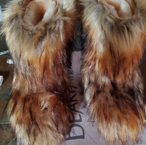 BearPaw Sasha Faux Fur Boots Size 8